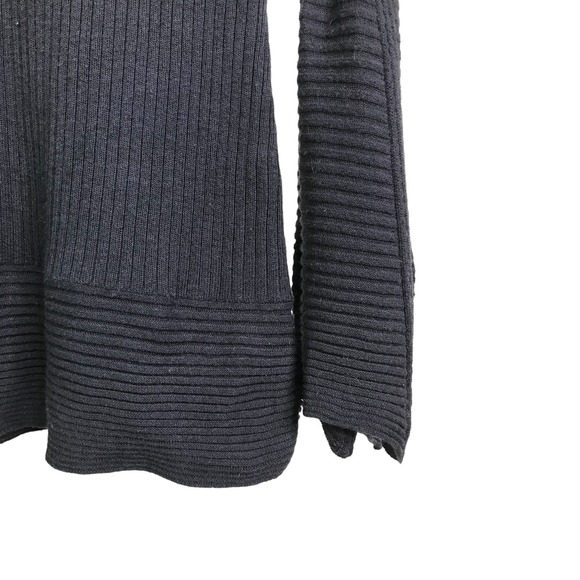 DG2 By Diane Gilman Women's Sweater Navy Blue Ribbed Flared Sleeves Turtleneck M - Picture 6 of 8